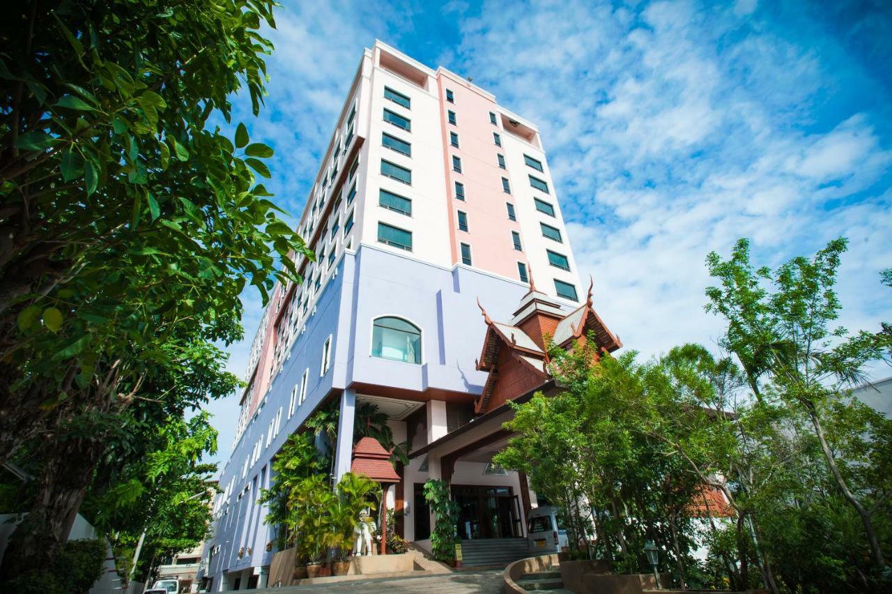 The Park Hotel, Чиангмай Экстерьер фото